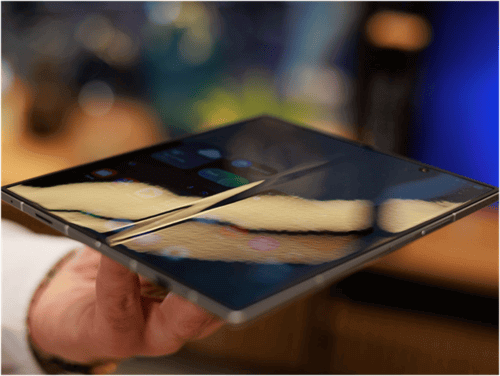 Samsung Galaxy Z Fold 7 unfolded display showing the tablet mode crease and large screen.